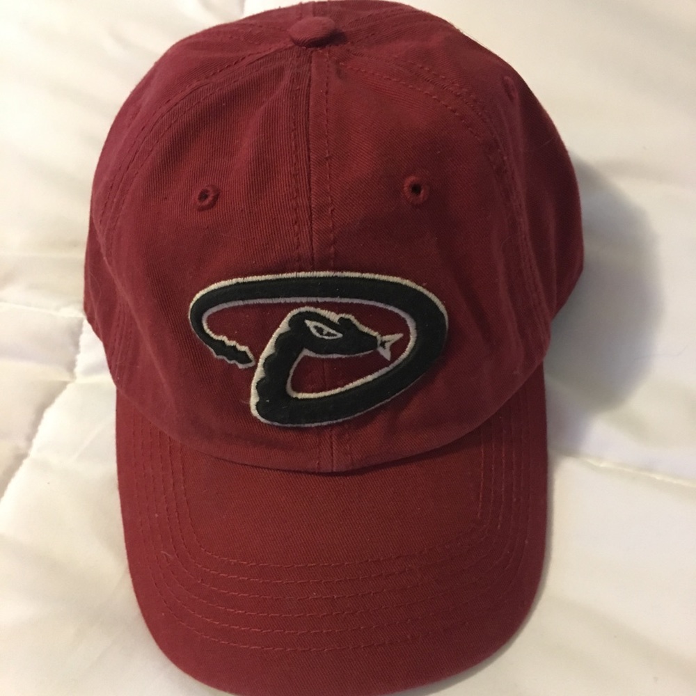Red Diamondbacks hat